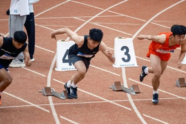 men's 100m sprint competition